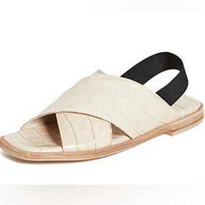 ☑️Freda Salvador Ray Cross Sandal in Sand Embossed Croc Size 9